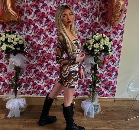 Lolateen18 onlyfans leaked nude