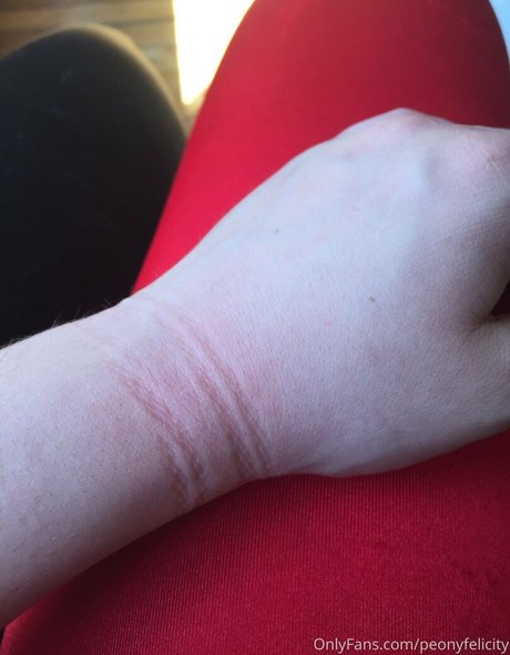 peonyfelicity nude on onlyfans