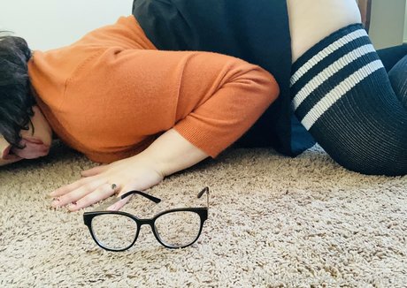 peonyfelicity only fans nude