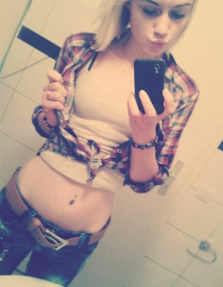 Gina gzuz onlyfans model photo