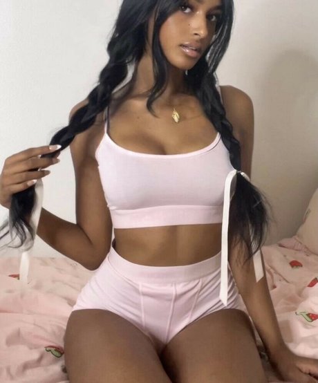 Kaaviya Sambasivam onlyfans leak