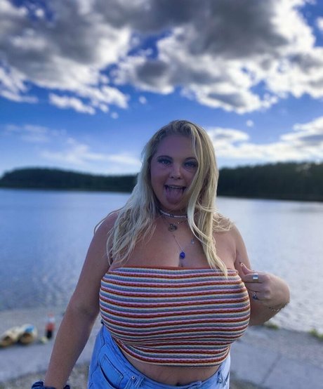 vegan onlyfans free nude self-portrait