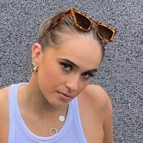 Laura Svensson naked onlyfans