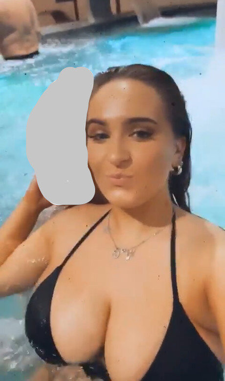 Laura Svensson onlyfans nude