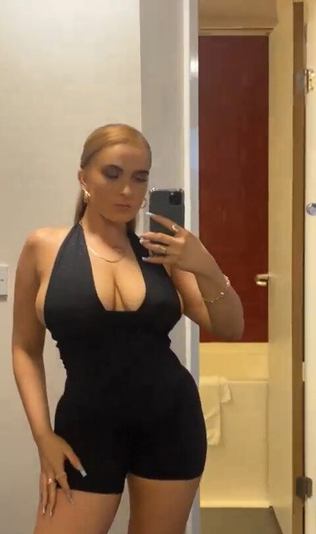 Laura Svensson leaks only fans