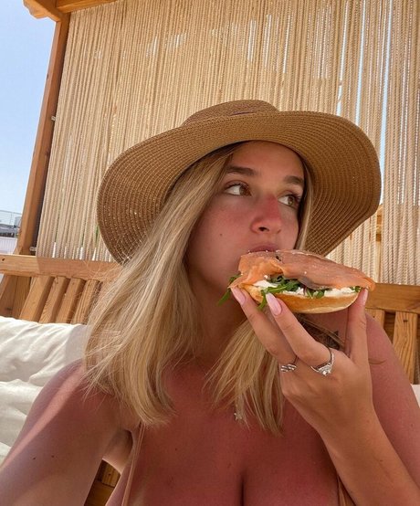 Noa Perets onlyfans naked leaks