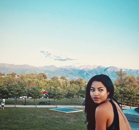 Camille Hyde naked onlyfans pics