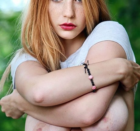 Plastique Mojo onlyfans creator