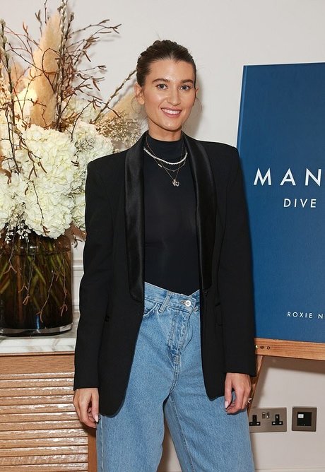 Emmerdale s Charley Webb onlyfans gratis