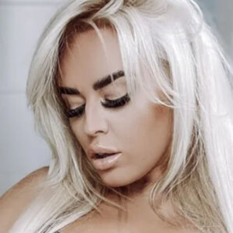 Emily Ward onlyfans naked