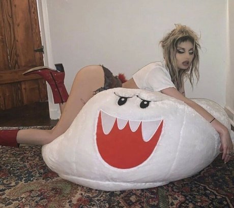 LilithLevisis only fans leaks