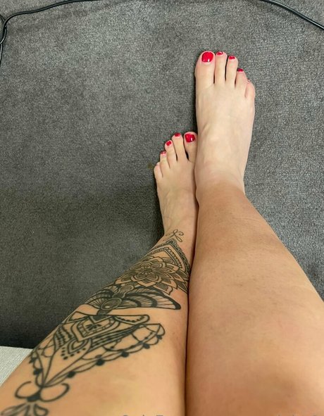 Amanda Micallef is on onlyfans