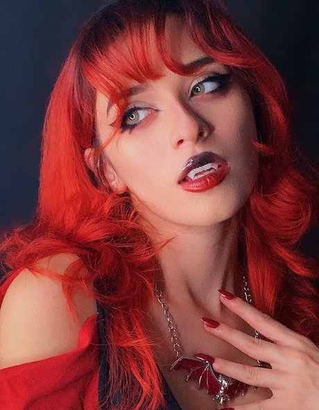 Vain Virgo naked onlyfans pics