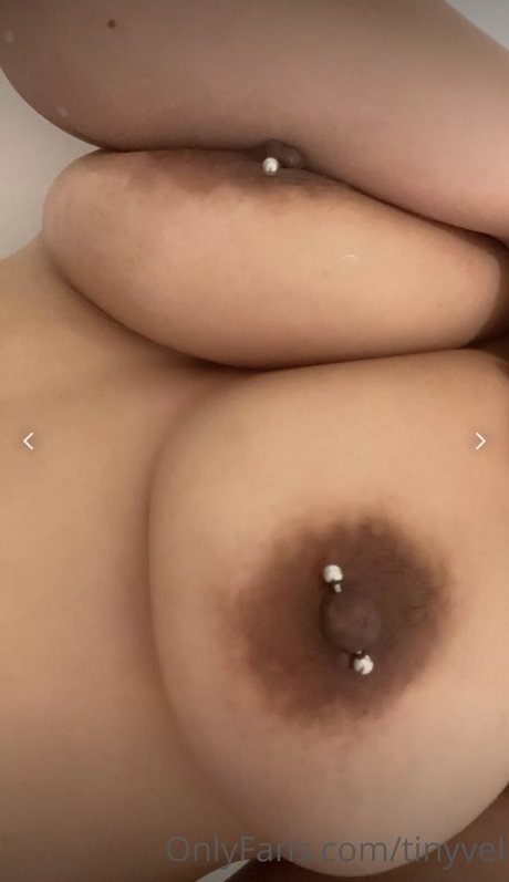 Tinyvel is on onlyfans