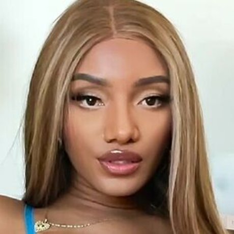 Mistress India en onlyfans