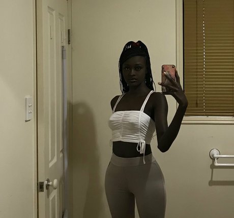 Anyang Deng onlyfans hot