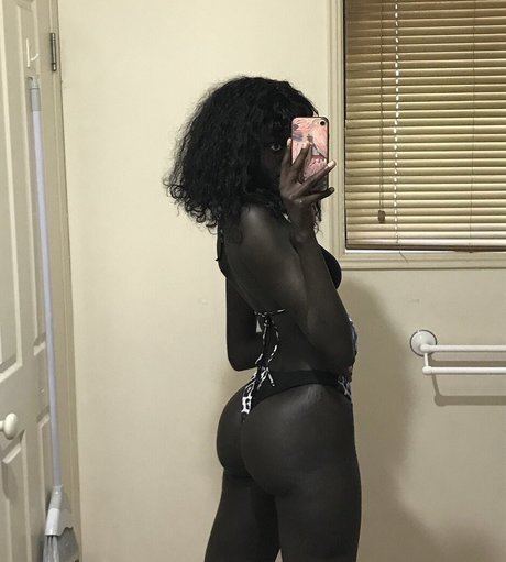 Anyang Deng onlyfans leaks