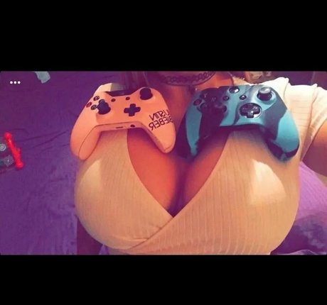 Whispah gaming porn onlyfans