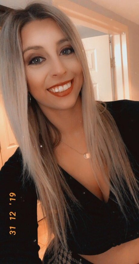 Hannah Murrell onlyfans leaks xxx