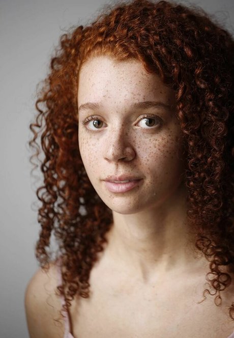 Erin Kellymen onlyfans model photos