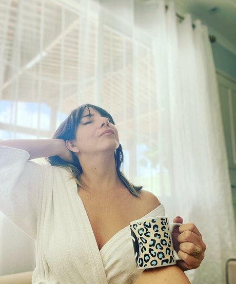 Cintia Leandro onlyfans lean