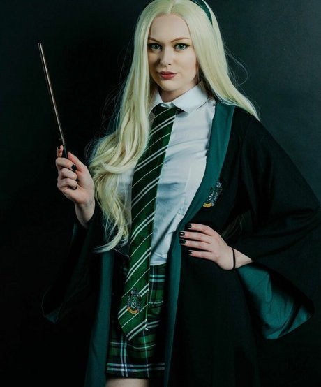 queenofarkhamcity nude leaked onlyfans