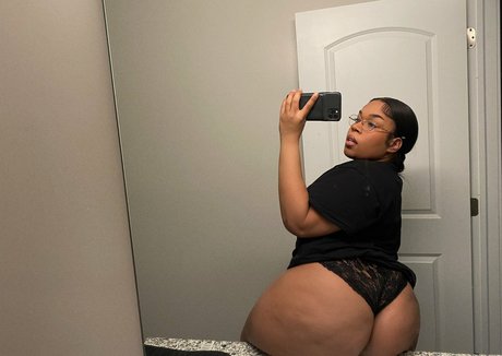 Angelsellsss onlyfans leaks.