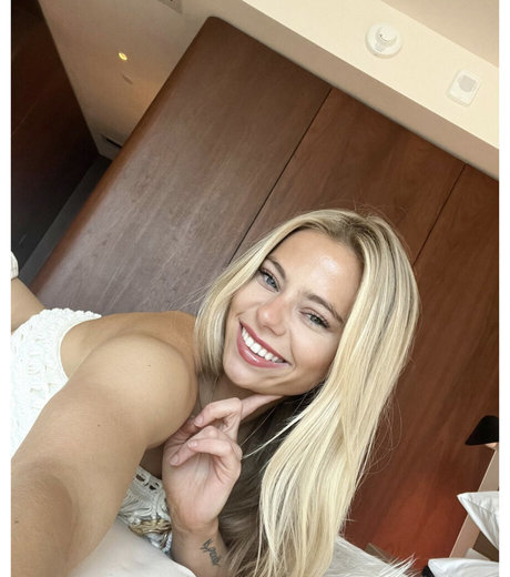 Krista Stevens onlyfans nude tits