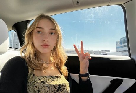 Phoebe Owns U onlyfans leak