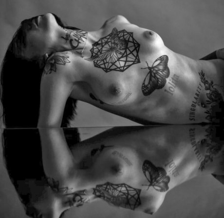 Doga Tumer onlyfans model photo