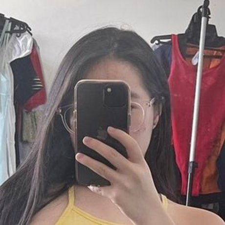 April Rae onlyfans leak porn