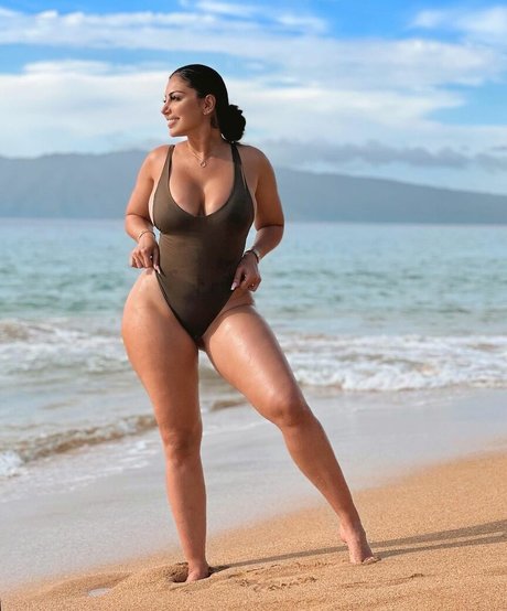 lareinasworld onlyfans leaks sex