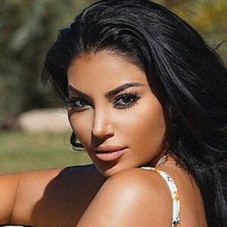 lareinasworld onlyfans archives