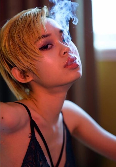 deepthroat teen onlyfans hot nude selfie