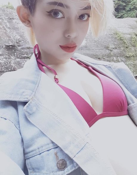 EmotionalBirdy tits onlyfans