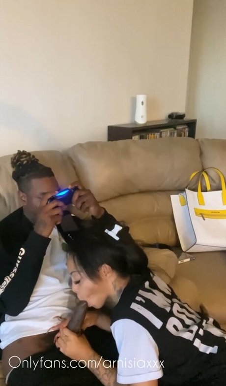 Arnisiaxxx onlyfans nude pictures