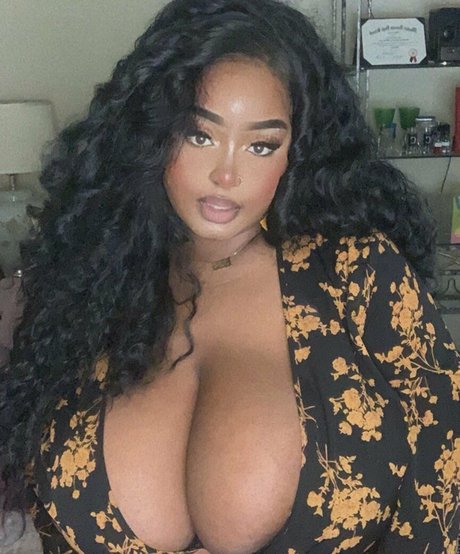 Milkmami89 onlyfans xx