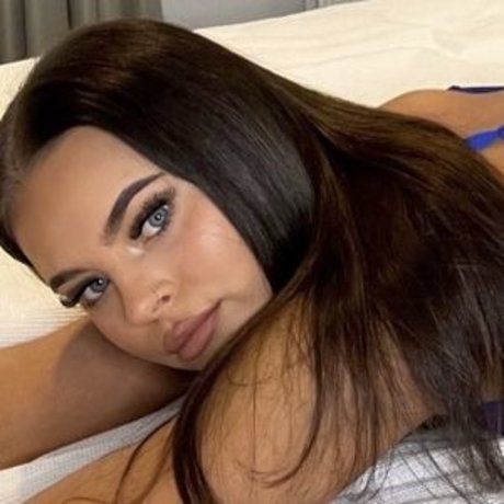 Emily Raine onlyfans leak sex