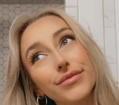 Ryan Myers topless onlyfans