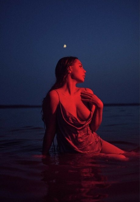 Kristina Azaronak onlyfans leak new