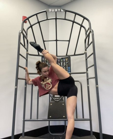 lolamoves leaked onlyfans photos