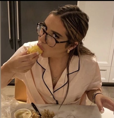 gabriellaaruiz onlyfans leak nude