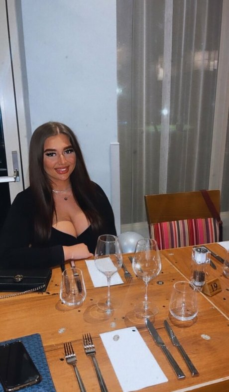 naughtybabeoxo onlyfans leaks naked