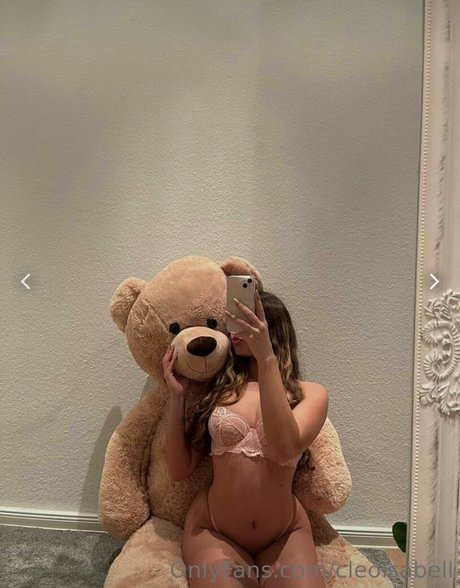 Cleo Isabell onlyfans sextape