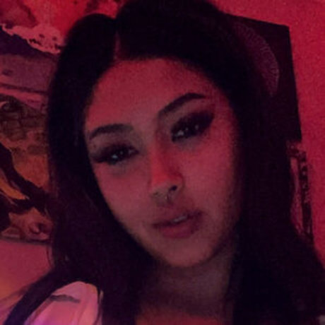 Pearl Niyada onlyfans model photos