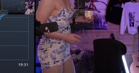 kaitlyn sc2 onlyfans striptease