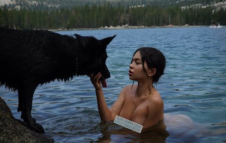 Miratwitch onlyfans pic