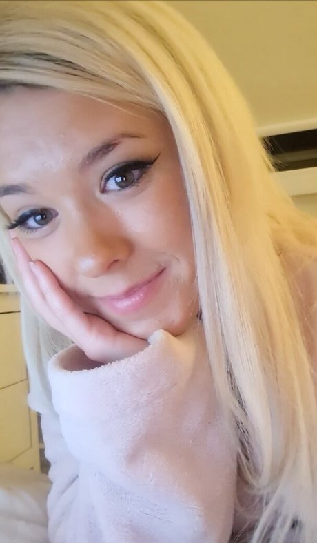 KimJade999 leaked onlyfans pics