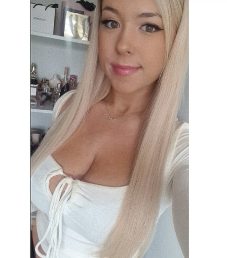 KimJade999 tits onlyfans