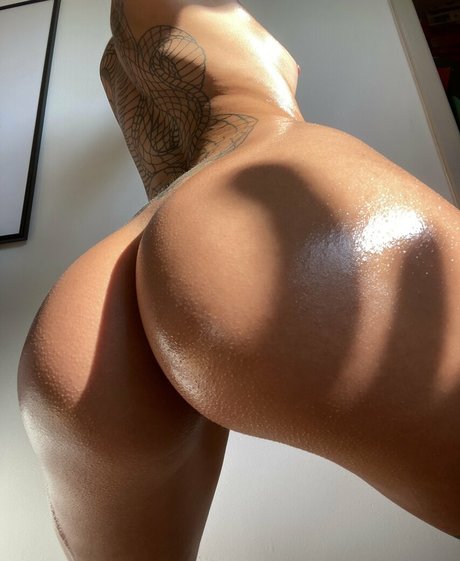 Foxillaaa onlyfans public photos